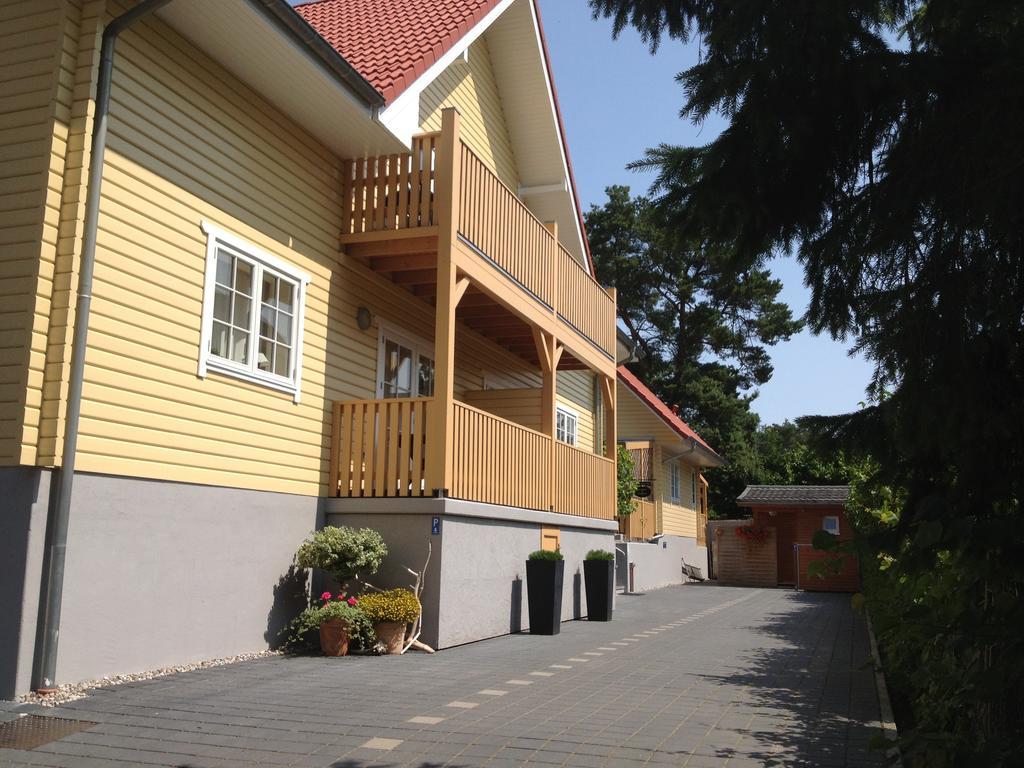 Haus Stoertebeker Appartements - Hotel Garni, Seebad Лубмин Экстерьер фото