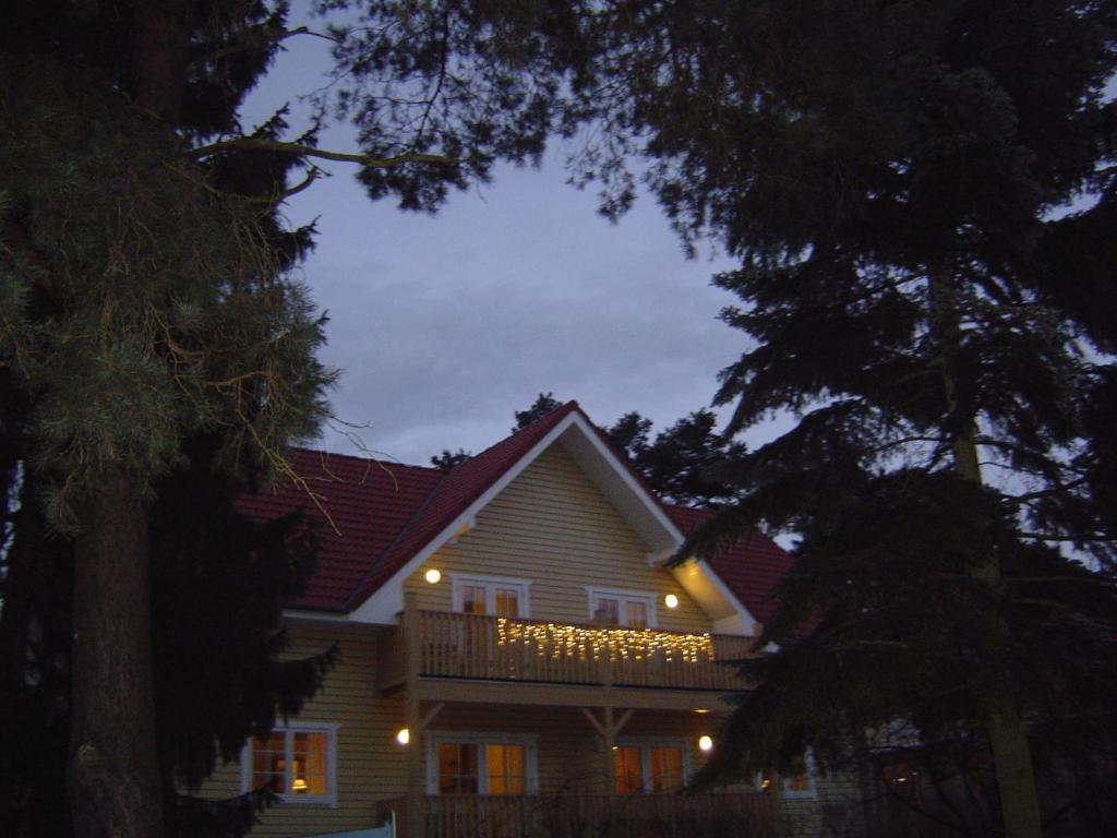 Haus Stoertebeker Appartements - Hotel Garni, Seebad Лубмин Экстерьер фото