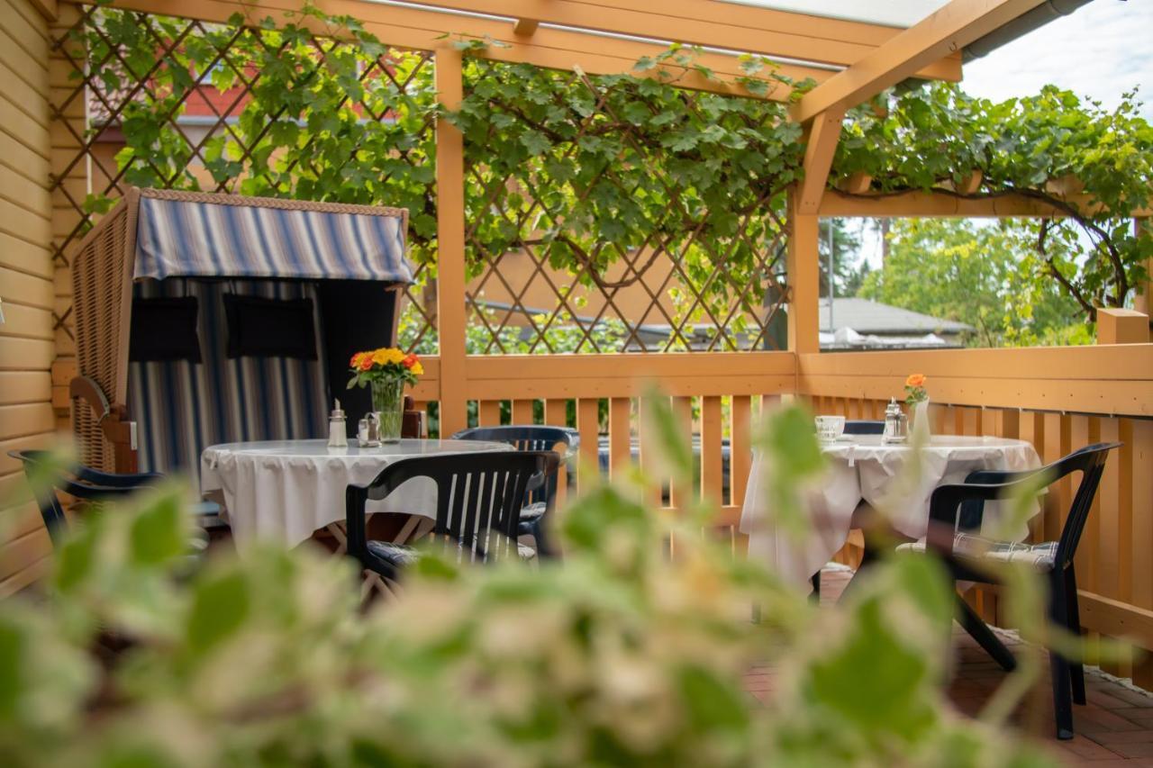 Haus Stoertebeker Appartements - Hotel Garni, Seebad Лубмин Экстерьер фото