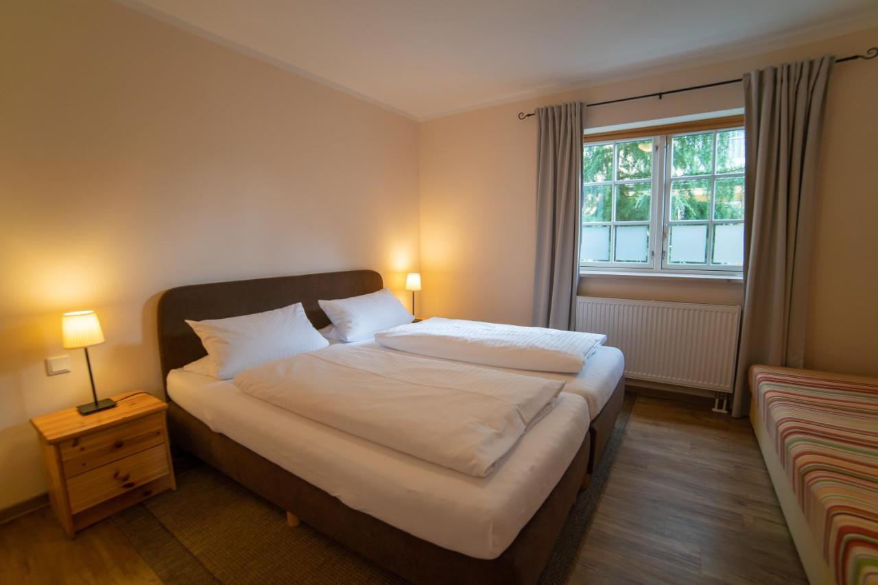 Haus Stoertebeker Appartements - Hotel Garni, Seebad Лубмин Экстерьер фото