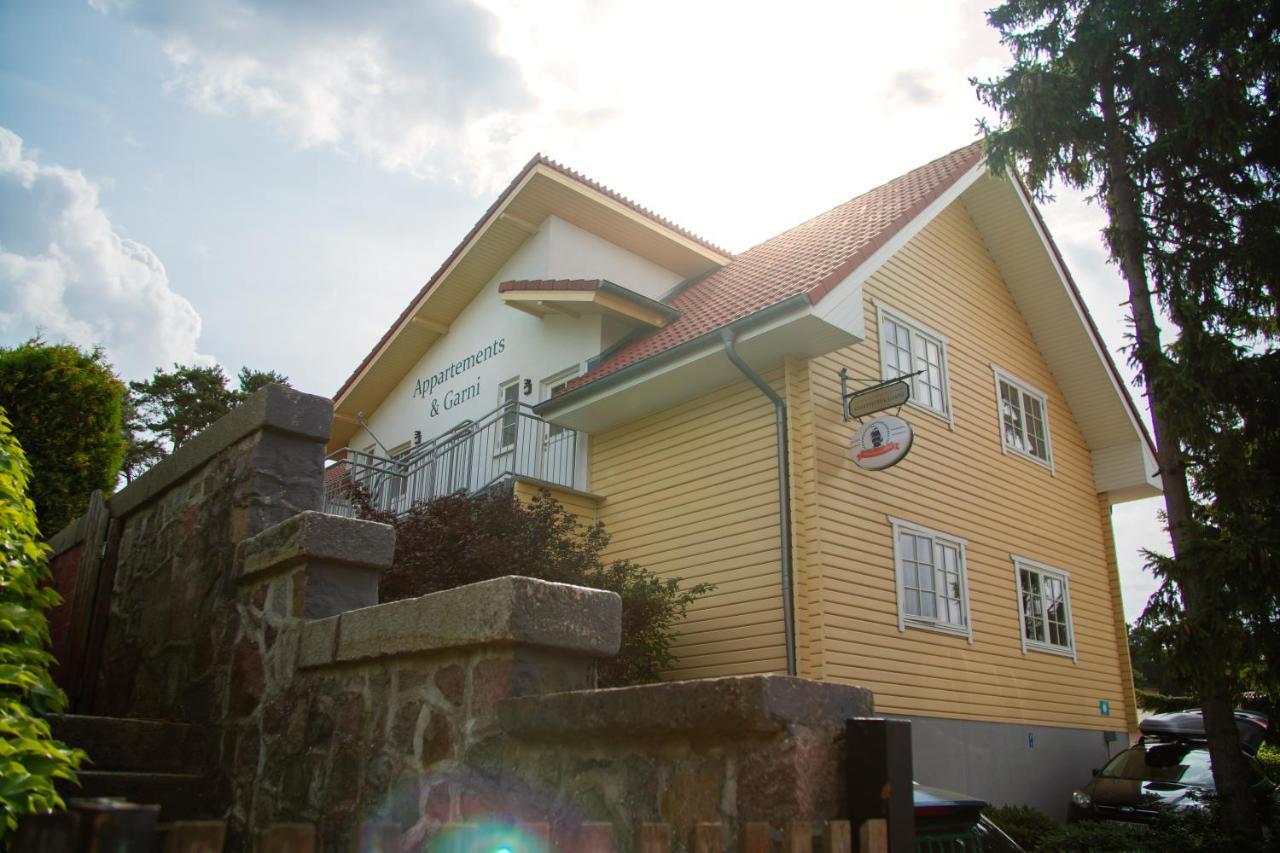 Haus Stoertebeker Appartements - Hotel Garni, Seebad Лубмин Экстерьер фото