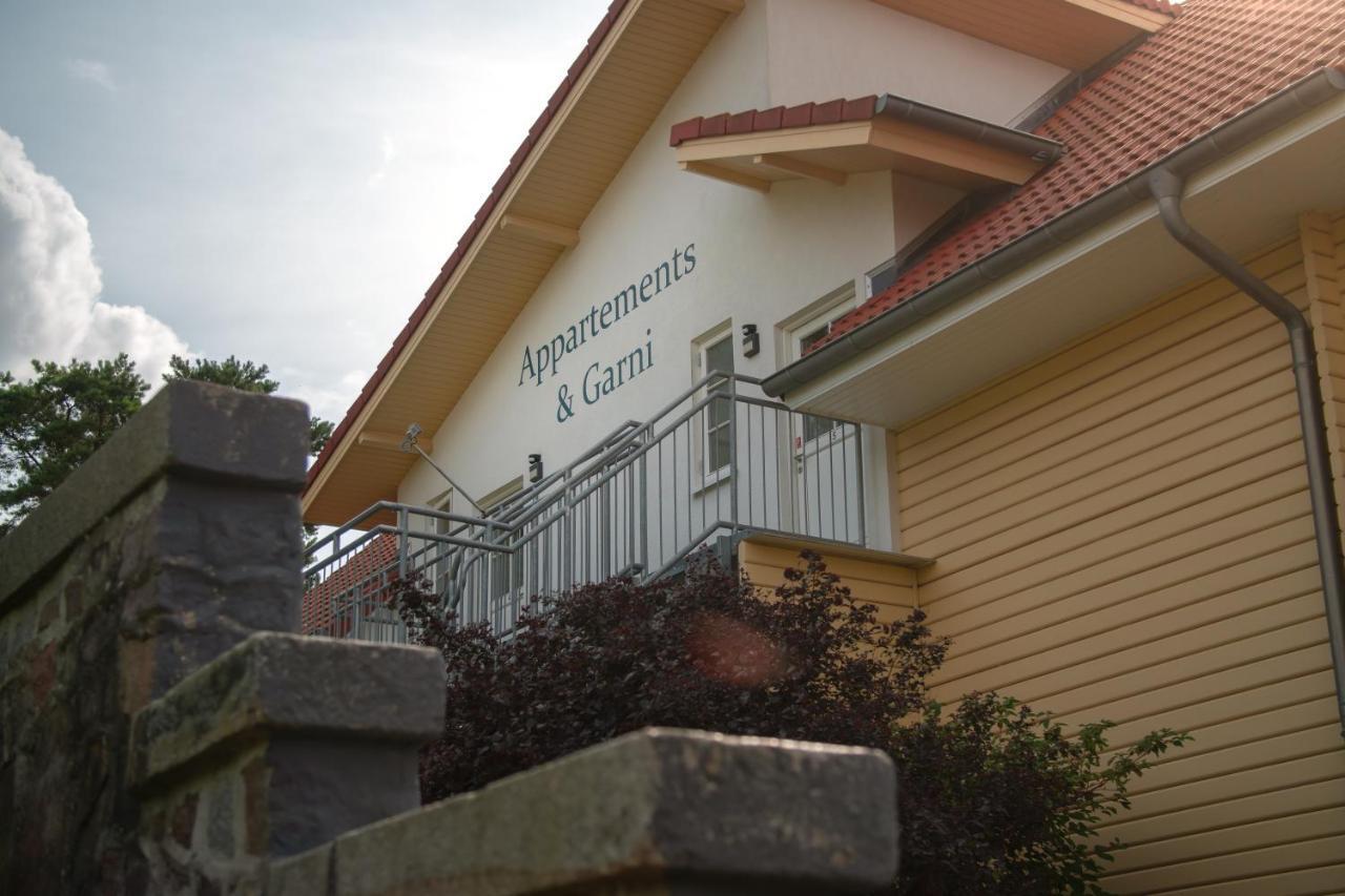 Haus Stoertebeker Appartements - Hotel Garni, Seebad Лубмин Экстерьер фото