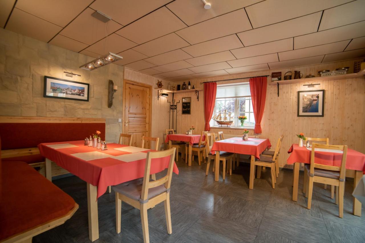 Haus Stoertebeker Appartements - Hotel Garni, Seebad Лубмин Экстерьер фото